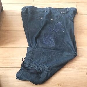 Gloria Vanderbilt Capri Cropped Jeans 16 Ankle Ties Embellished